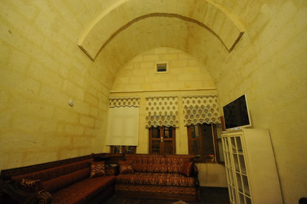 Kardesler Cave Hotel Ürgüp Exteriör bild