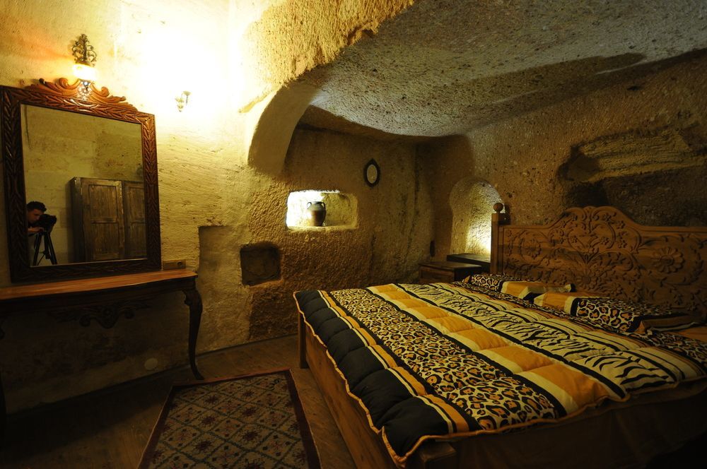 Kardesler Cave Hotel Ürgüp Exteriör bild