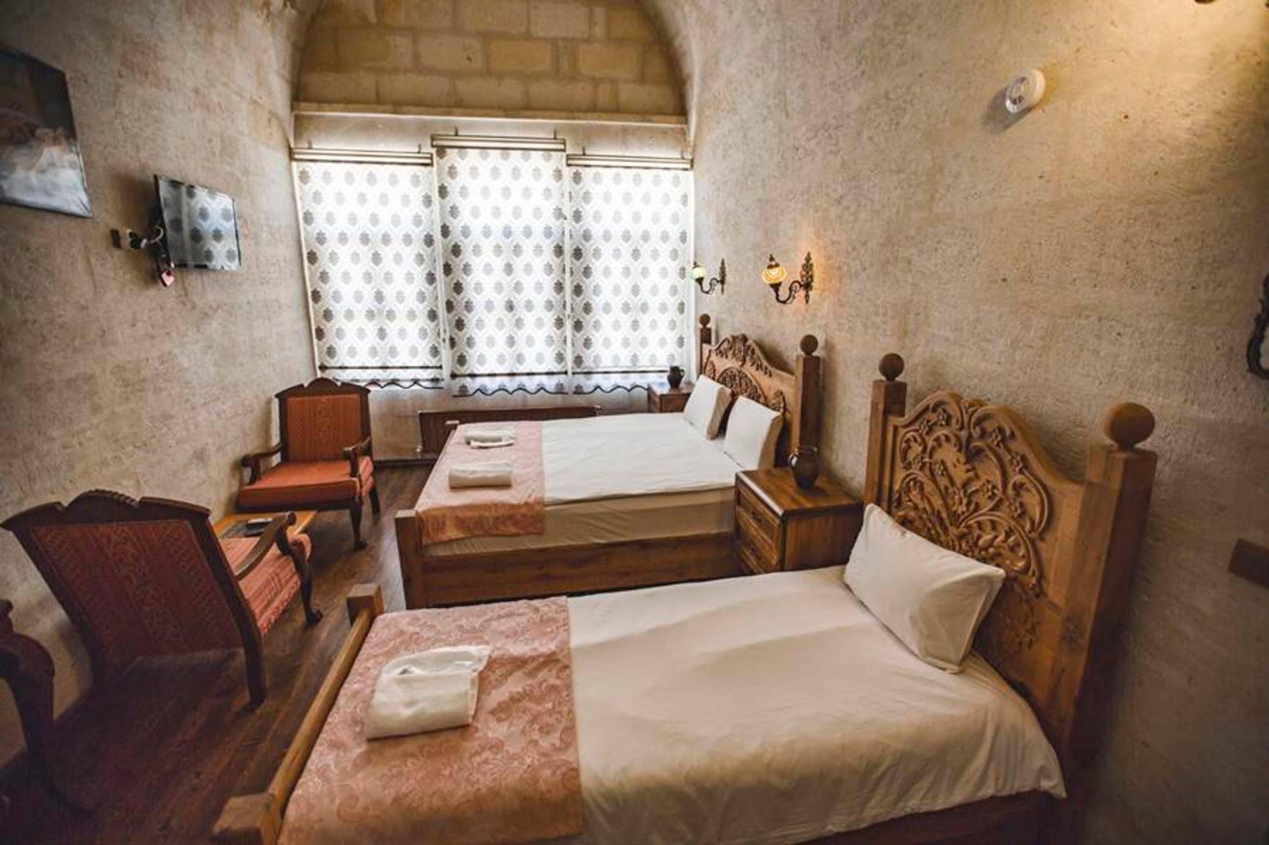 Kardesler Cave Hotel Ürgüp Exteriör bild