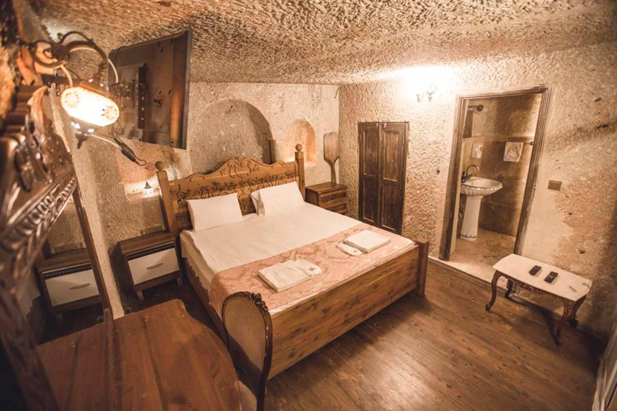 Kardesler Cave Hotel Ürgüp Exteriör bild